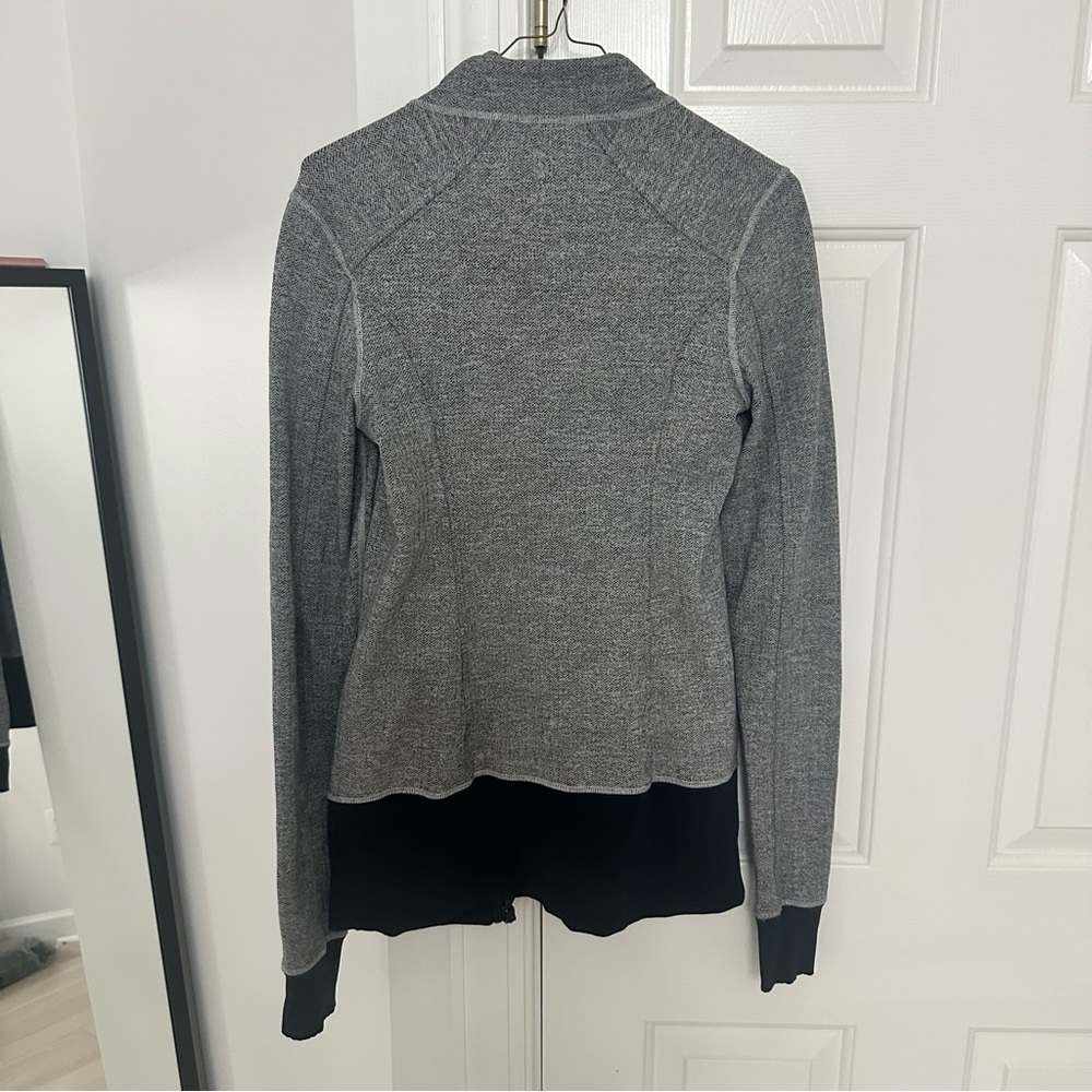 Lululemon Define Heather Gray and Black Jacket - Picture 3 of 6